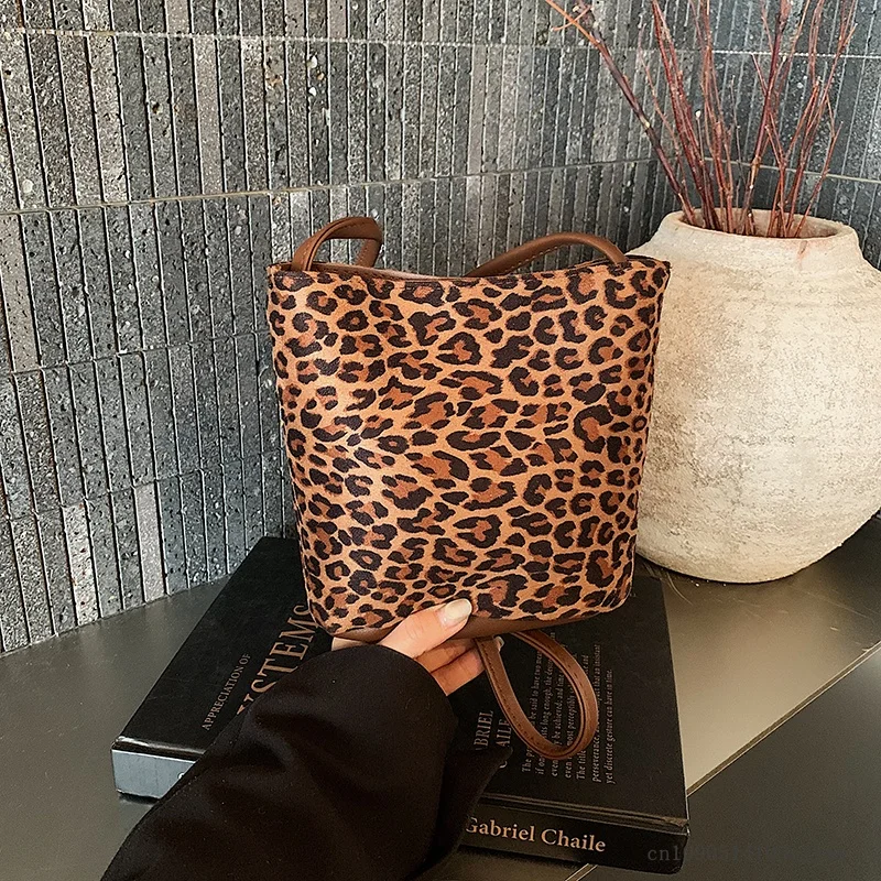 Minimalist Suede Leopard Print Bucket Bag Crossbody Small Bag Urban Simple Style Magnetic Buckle Closure PU Material Medium Size