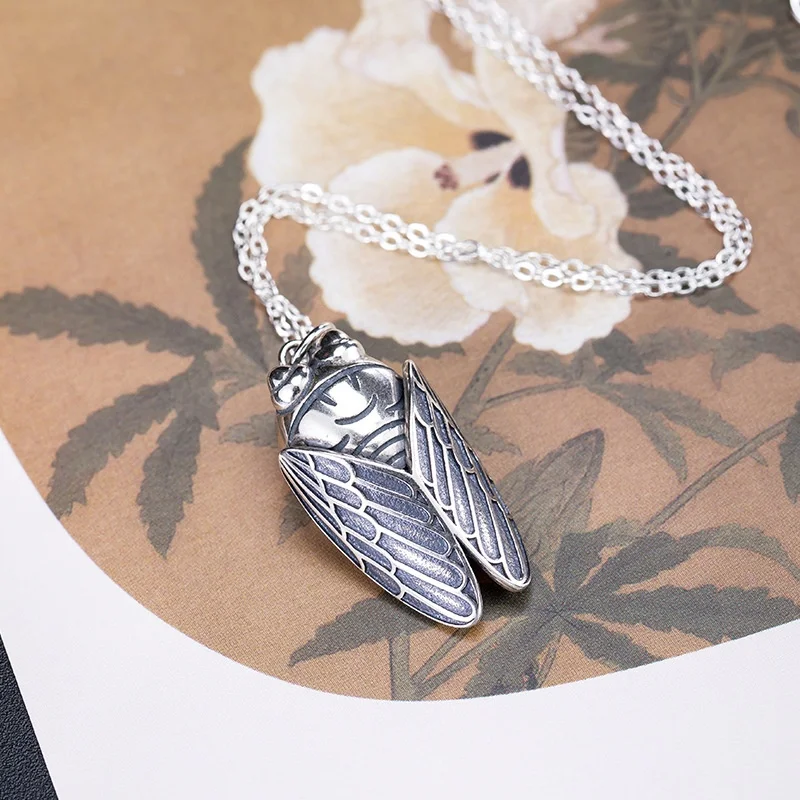 S925 Silver Retro Thai Silver Golden Cicada Pendant, Knowledge Soars to the Necklace, Collarbone Chain, Gift to Student A147