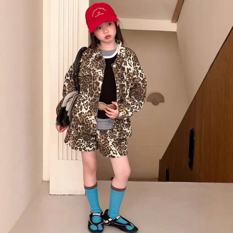 Girls' Shorts Set 2026 Spring Children's Leopard Print Denim Jacket Two-piece Set Trendy Women's Treasure Set