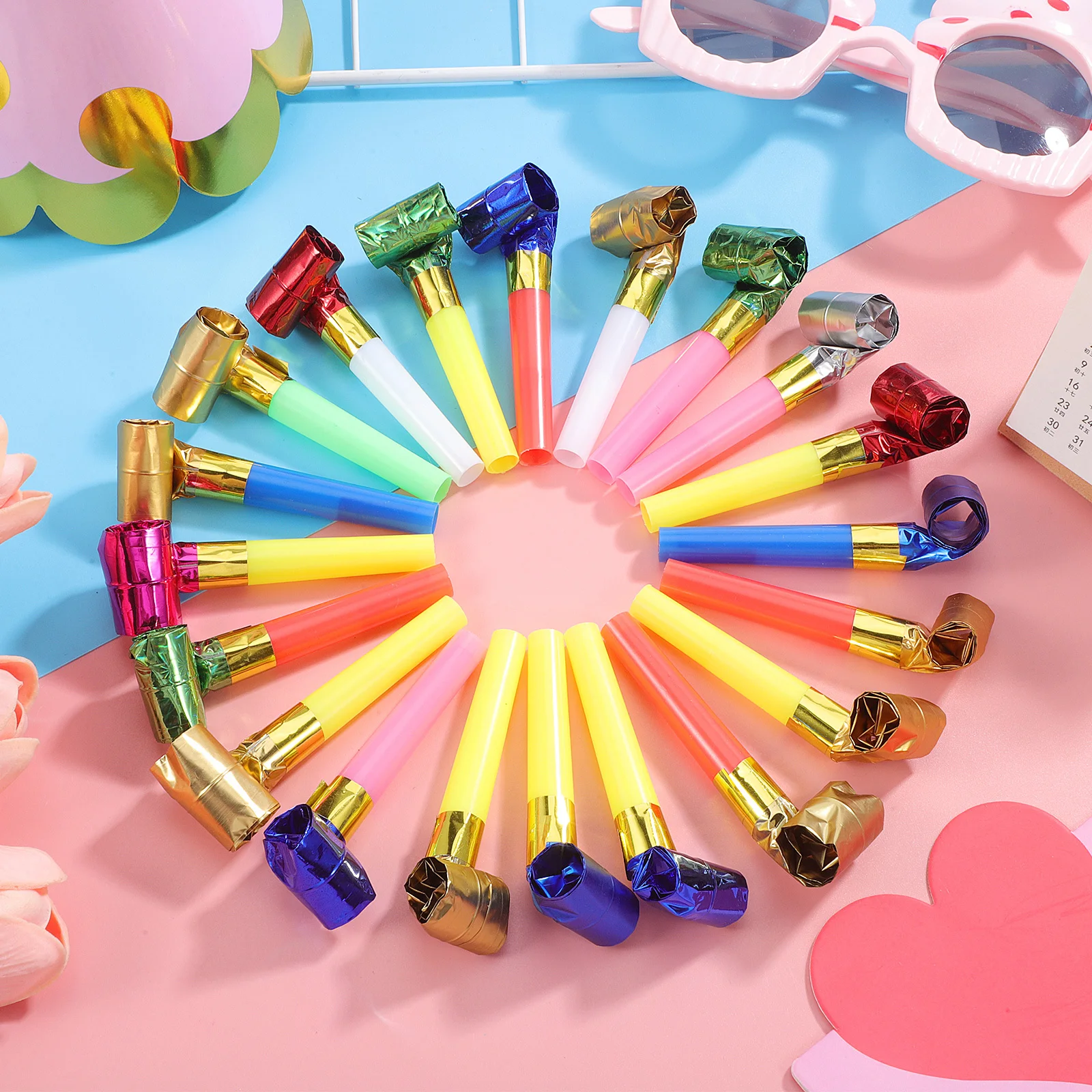 

20Pcs Children's Whistles Party Blowouts Noise Maker Long Nose for Birthday Christmas Wedding Party Kids Whistle