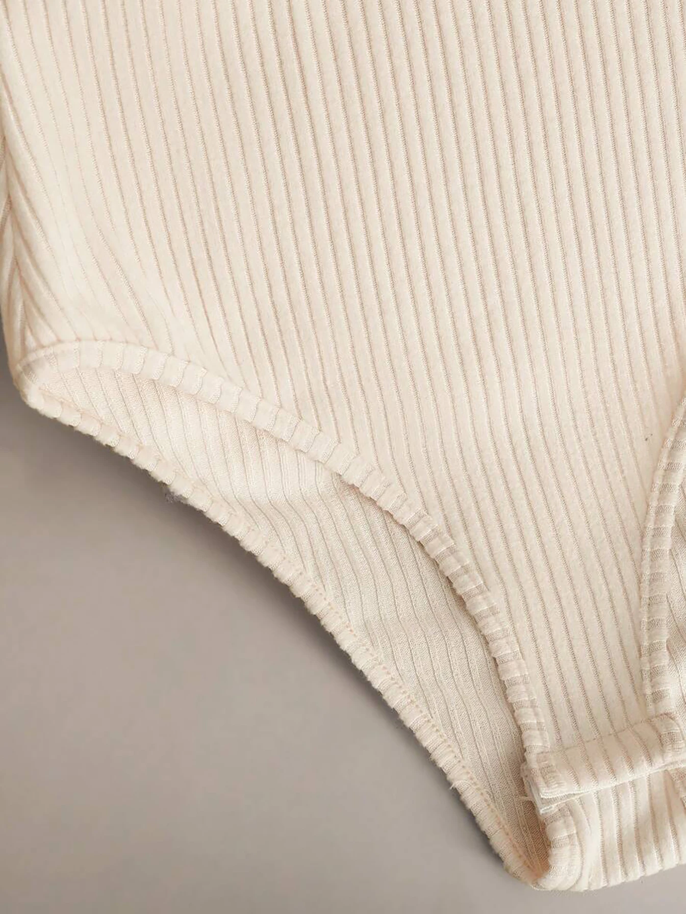 Leila Spaghetti-Träger-Bodysuit, Freizeit-Bodysuit, Basic-Bodysuit, Unterwäsche-Bodysuit, Ausflugs-Bodysuit, Urlaubs-Bodysuit, Strand-Bodysuit – Detail 4