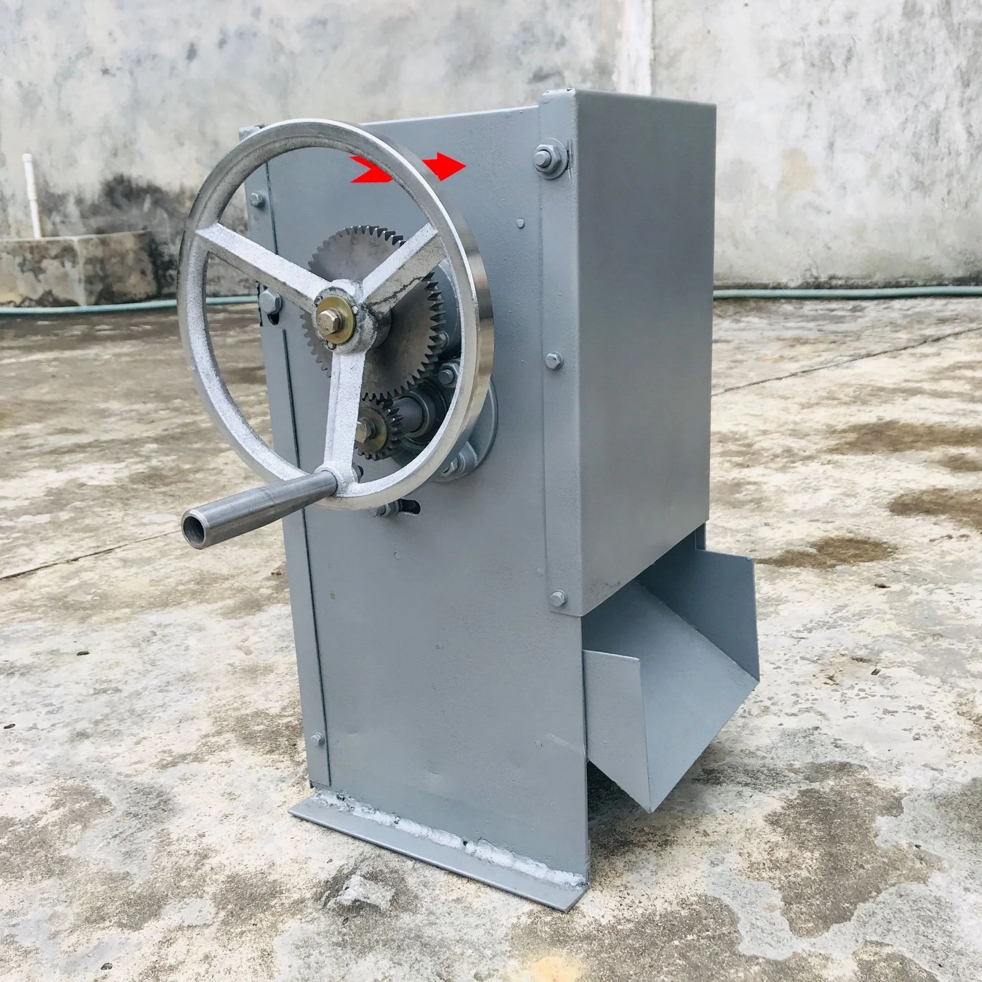 Household and farm hand shellers Non-motor peelers for fresh fruits and shellers for coffee seedlings