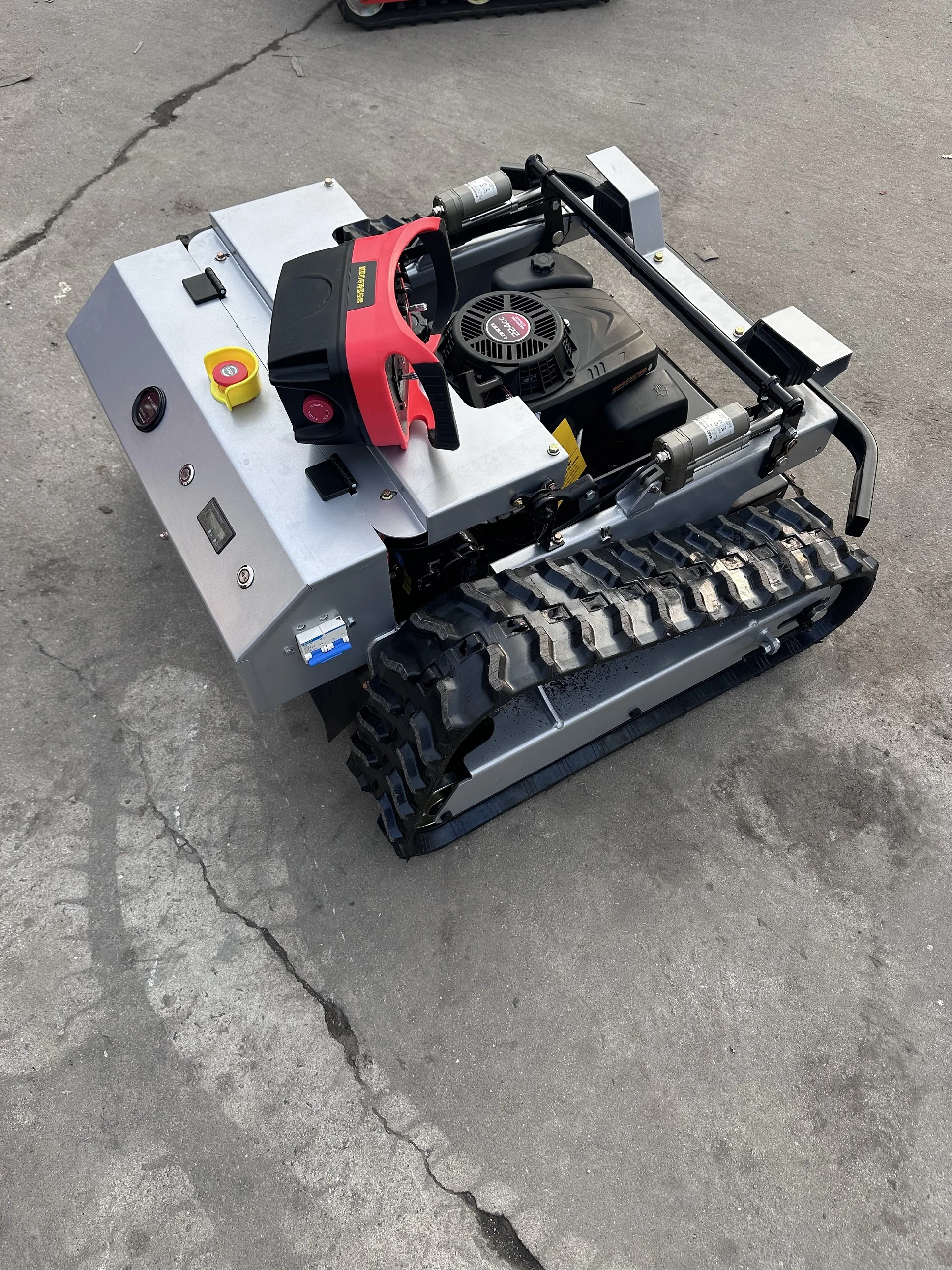 High Quality Big Power Engine Small Robot Grass Cutter Cutting Width 50cm Remote Control Crawler Lawn Mower With CE EPA