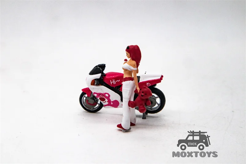 MoreArt 1:64 Strawberry Bear Motorcycle Girl Figure Diorama