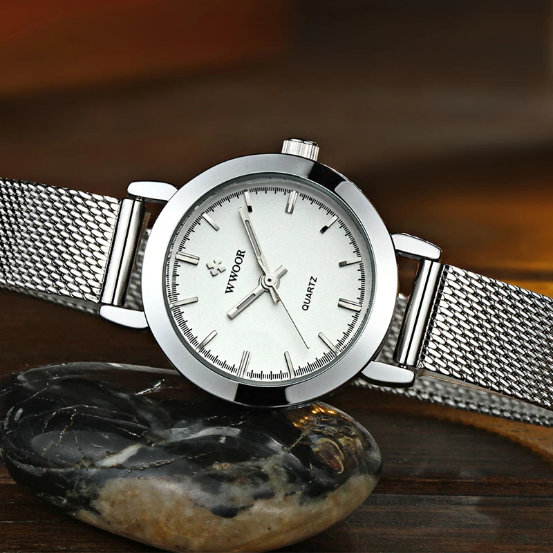 ساعة كوارتز فاخرة من WWOOR للنساء، ساعات نسائية أنيقة من الفولاذ المقاوم للصدأ، هدايا مقاومة للماء، ساعة سيدات بسيطة