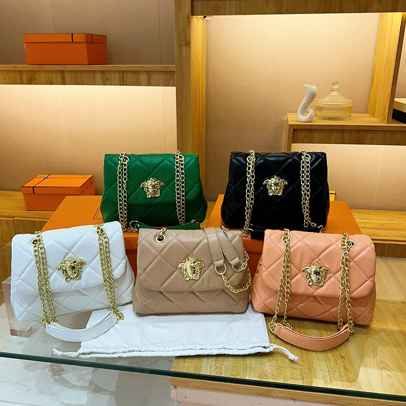 

Stylish 2-in-1 Shoulder Crossbody Bag for Women Daily Travel with PU Material Minimalist Design Laptop Compartment