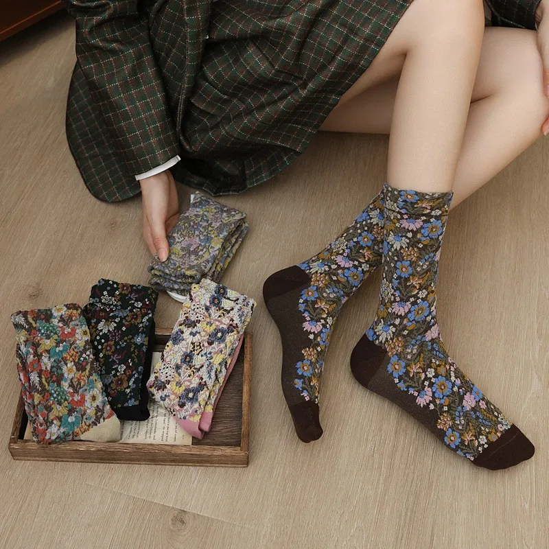 

Socks For Women Embossed Small Floral Cotton Sock INS Trend Retro Ethnic Style Forest Series Pile Up Sock Medium Tube Sock I212