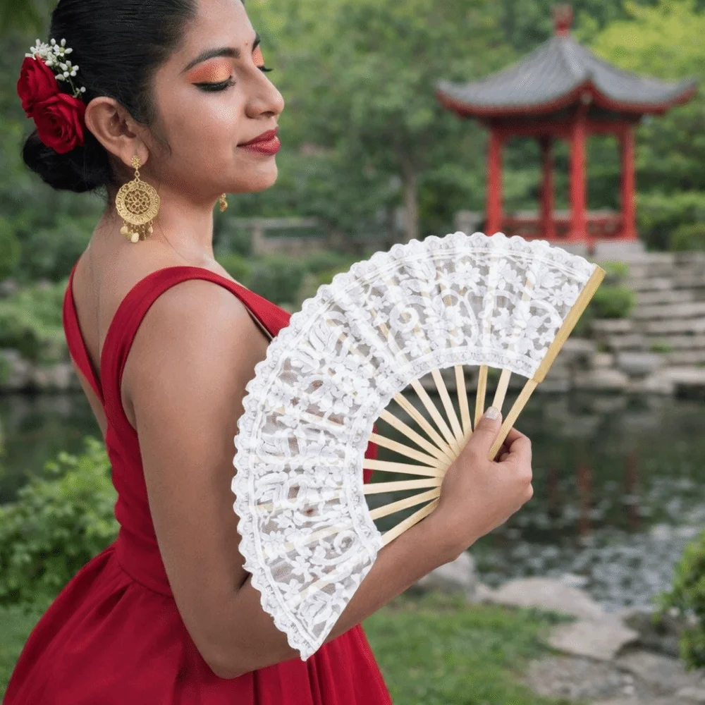 Lace Vintage Lace Hand Fan Hollow Ribs Handheld Embroidered Folding Fan Tassel Pendant 27cm Size Dance Handheld Fan Photo Props