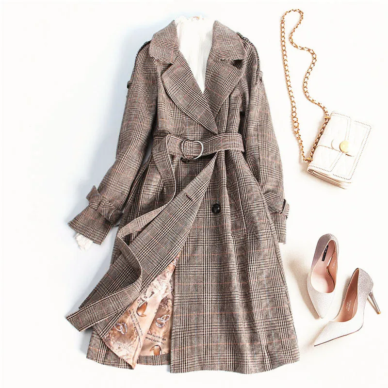 

New Fashion Female Windbreakers Nice Autumn Women Plaid Trench Coat Double-breasted Long Overcoat With Belt Outerwear R1172