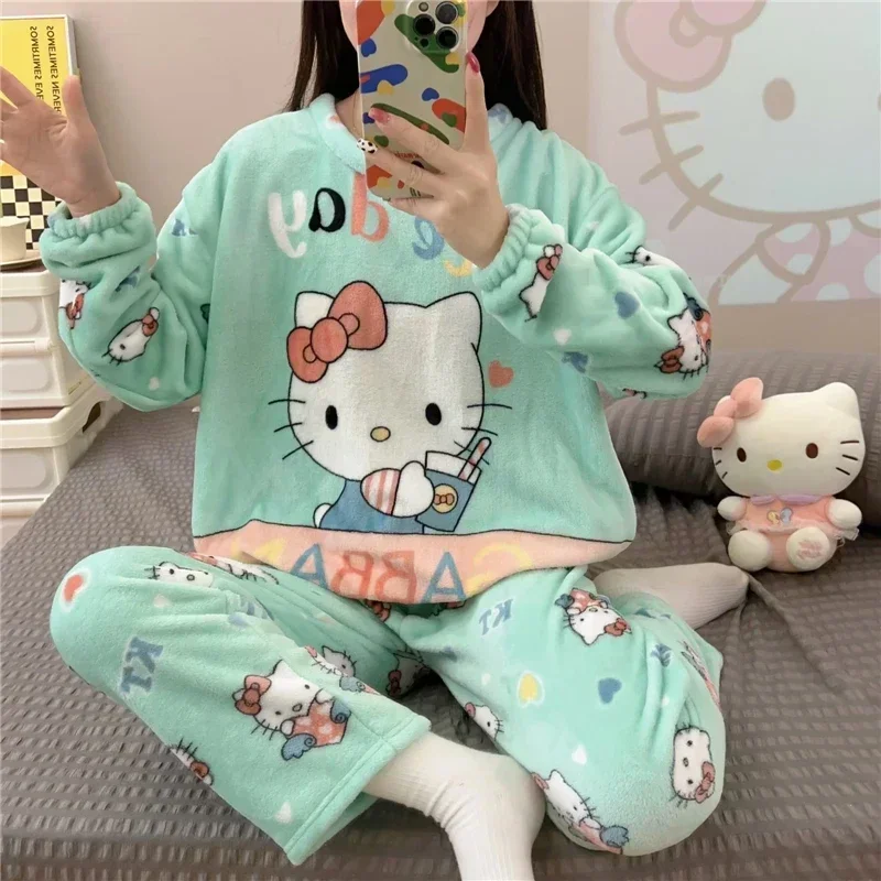 Disney Mickey Mouse winter new flannel women\'s pajamas silk pajamas women\'s cartoon thermal and velvet HelloKitty loungewear set