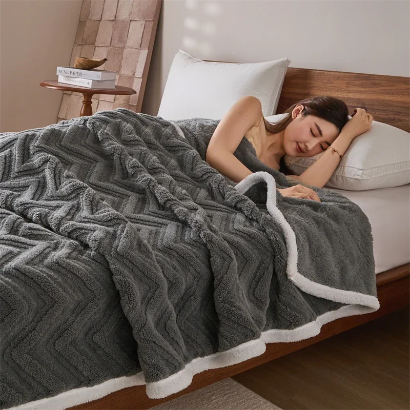Spring Autumn Warmth Flannel Blanket Soft Comfortable Bed Blankets High Quality Keep Warm Multi-functional Sofa Blanket Shawl