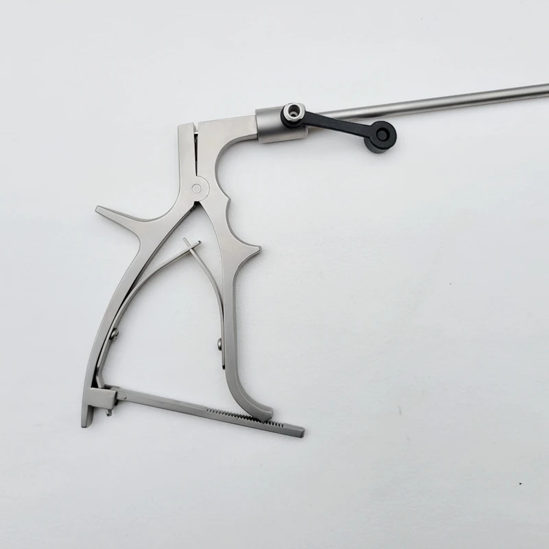 instruments Uterine-sized grasping forceps Laparoscopic instruments Large grasping forceps for foreign bodies