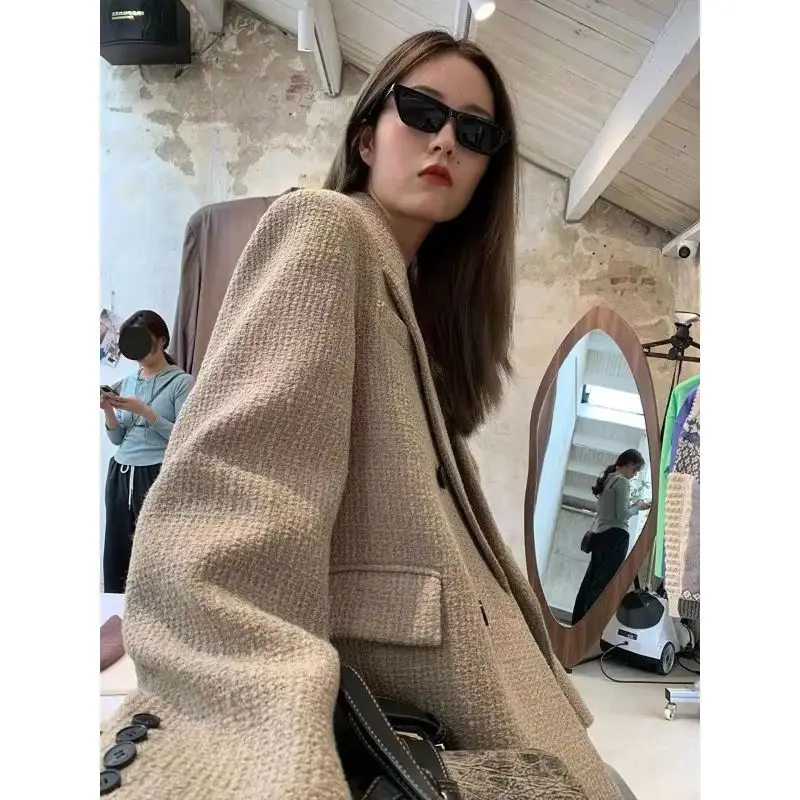 

Korean Sweet Chic Loose Slimming High-end Light Luxury Small Fragrance Style Solid Color Simple Ins Style Suit Jacket