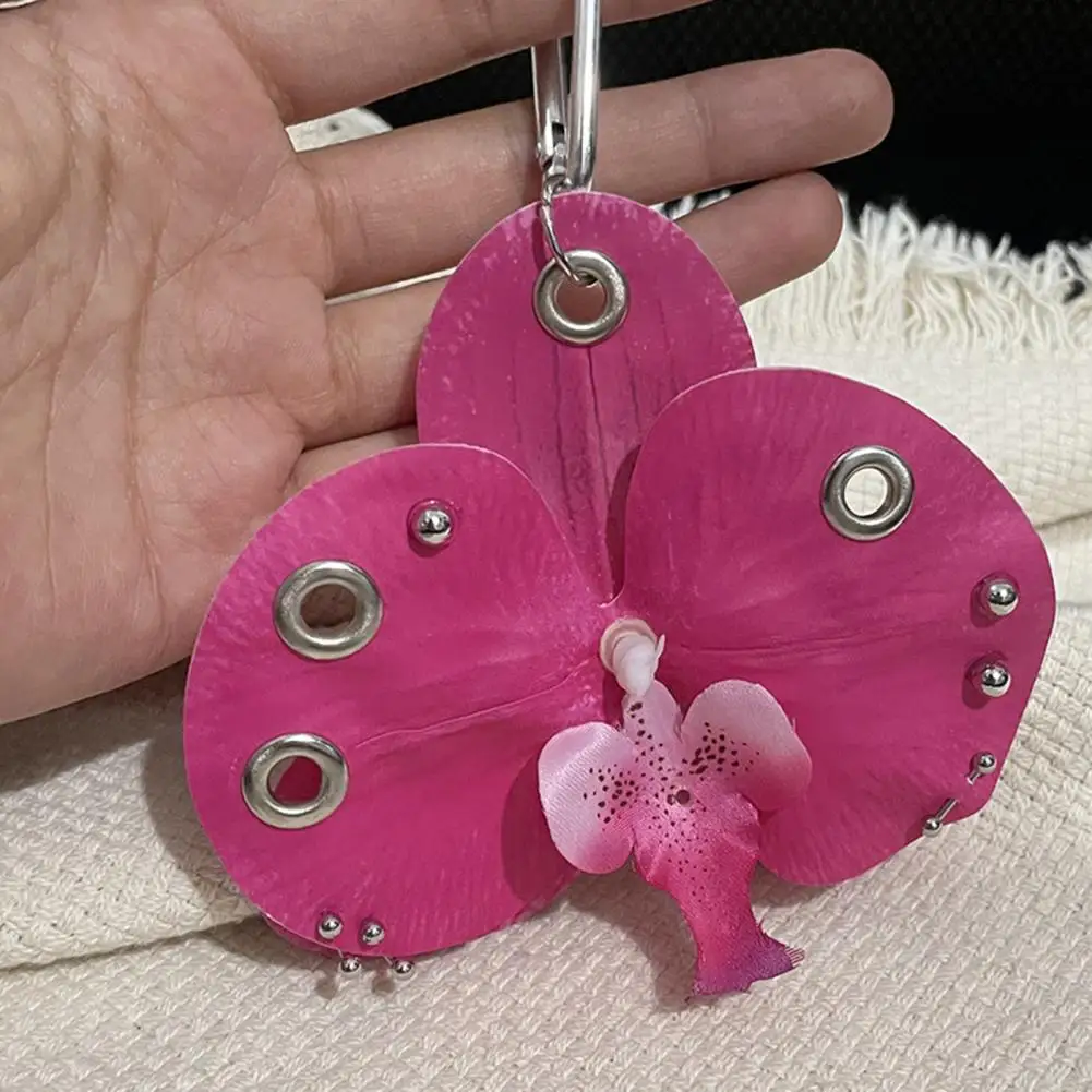 Exquisite Flower Car Key Charm Flower Keychain Pendant Flower Shape Keychain Pendant Realistic Alloy Key Organizer for Everyday