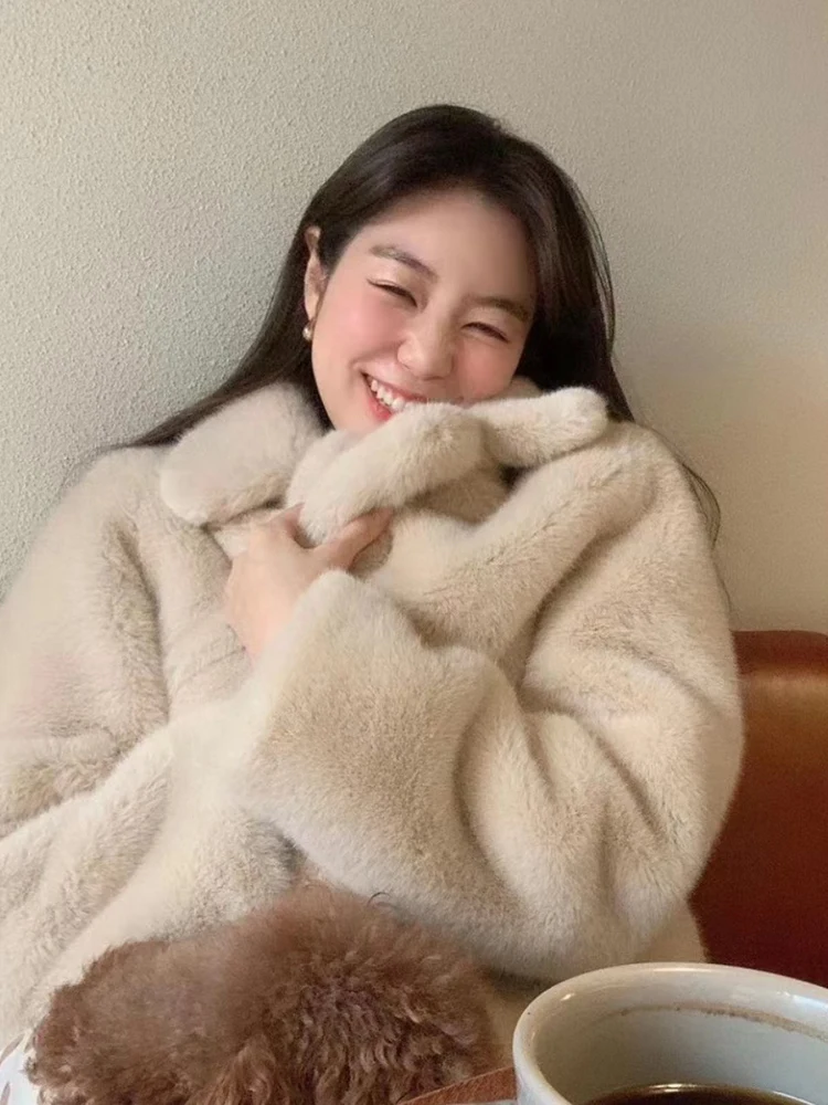 เสื้อโค้ทขนสัตว์ผู้หญิงทรงหลวม สีเรียบง่าย ปกบล็อก กระดุมเดี่ยว อุ่นสบาย ใส่ได้ทุกวัน เหมาะกับกิจกรรมกลางแจ้ง แขนยาว