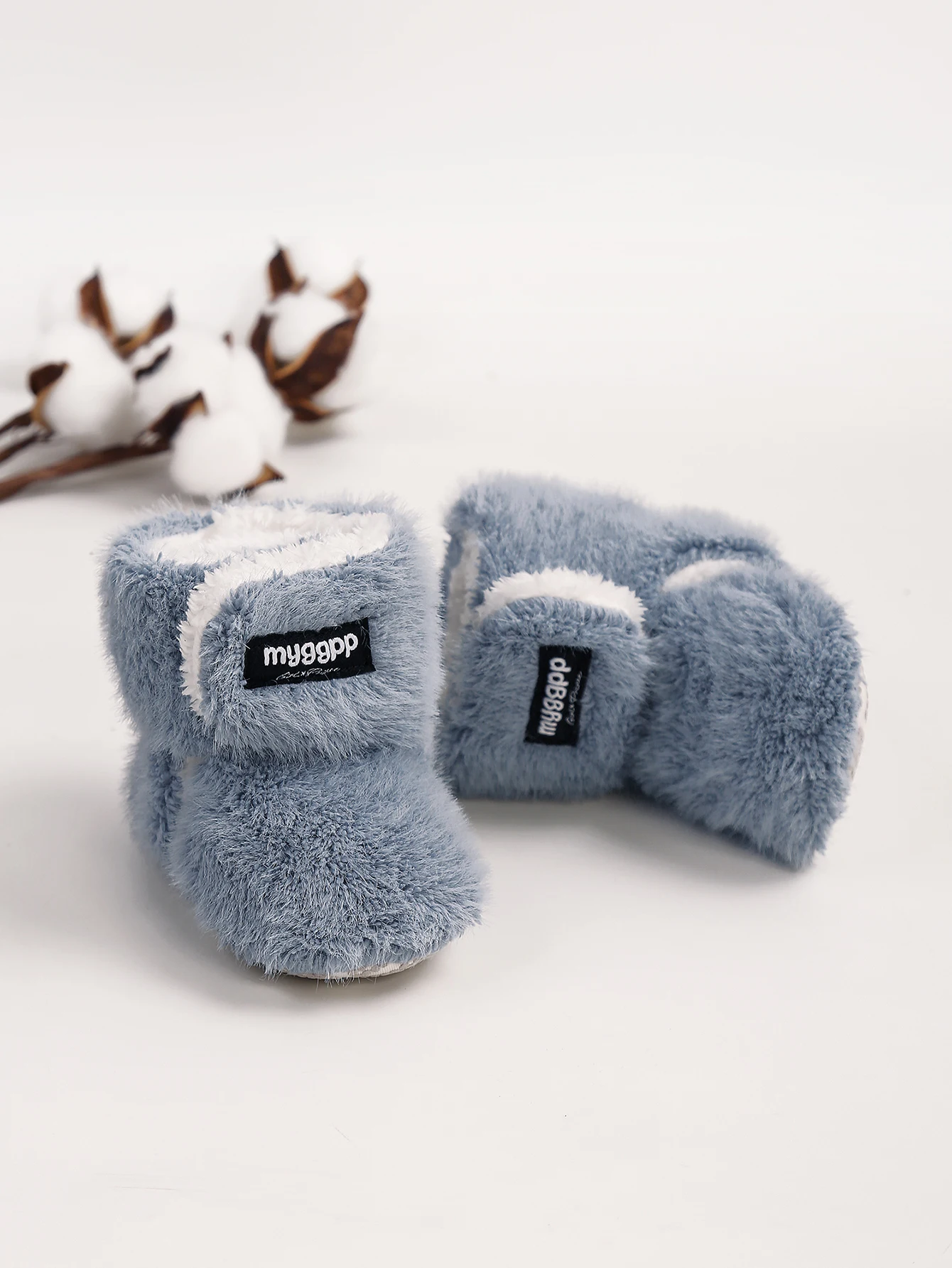 أحذية شتوية للأطفال الأولاد - قماش محبوك مريح لمنتصف الساق بنعل ناعم ومقدمة مستديرة وإغلاق بشريط سحري قابل للتعديل للرضع، تود