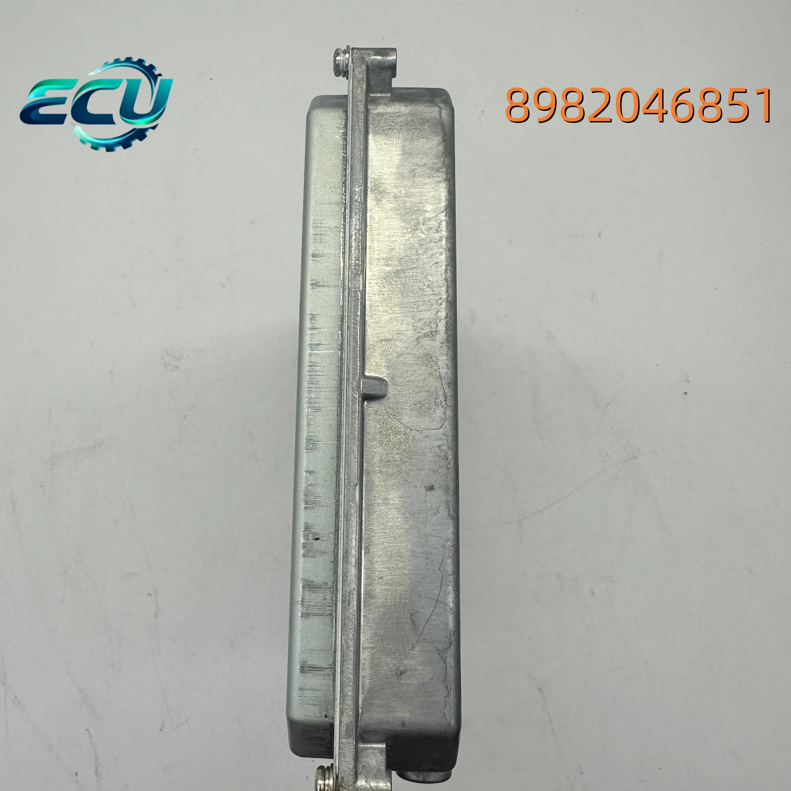 8982046851 diesel engine Electronic control module,control unit for ZX200-3,ZAX270-3,ZAX250-3 ets.one year quality safeguard