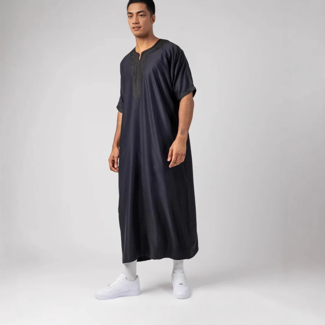 

2025 High End Dubai Muslim Mid Sleeve Rope Embroidery Ethnic Style Moroccan Men's Robe Side Pocket Dubai Luxury Islam Elegant