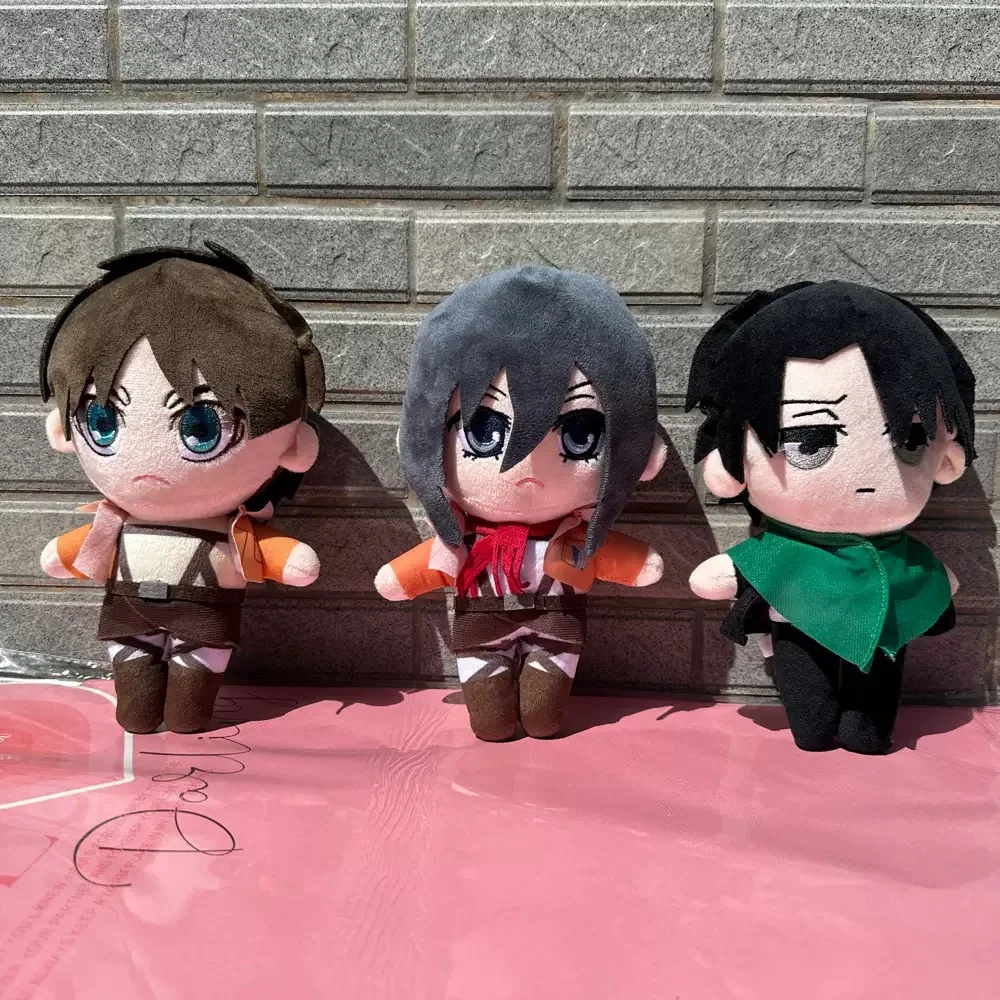 Anime Angriff auf Titan Plüsch Spielzeug Puppe Kawaii Levi Eren Mikasa Nette Kawaii Sammlung Grün Gefüllte Puppe Geburtstag Geschenke Für Kinder