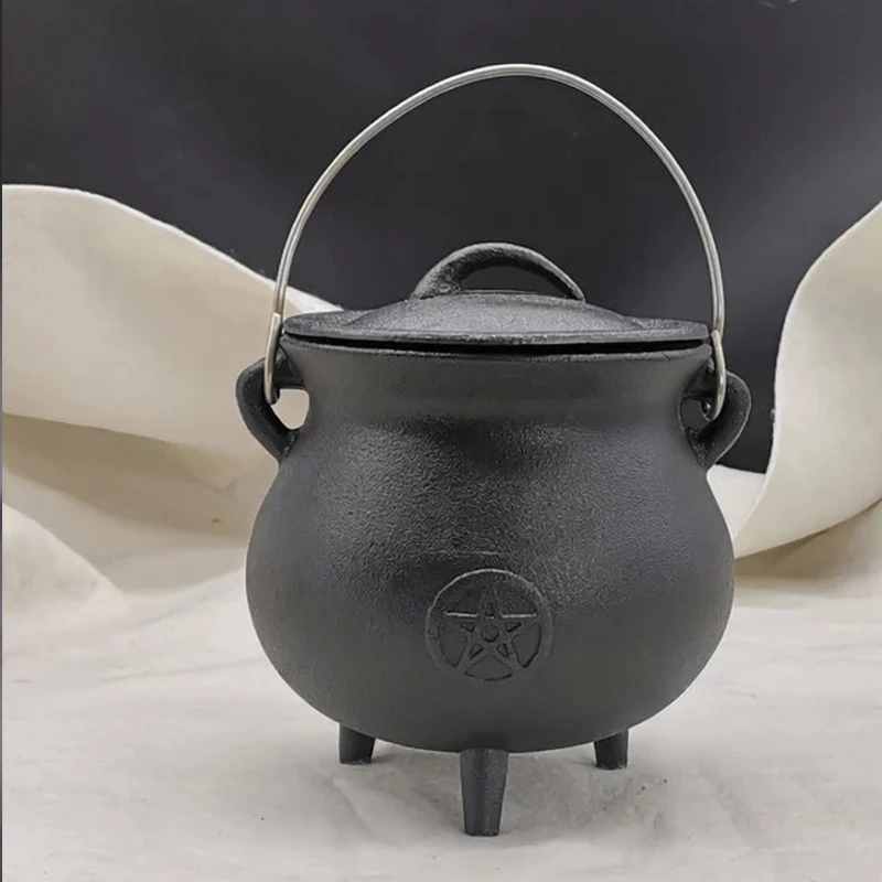 

Чугунная трехногая ритуальная кастрюля, посуда для тушения с большим животом