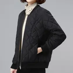 Short Bomber Woman Coat Cropped Black Quilted Padded Thick Padding Baseball Jackets for Women Aviator Cute Korean 2024 Aesthetic