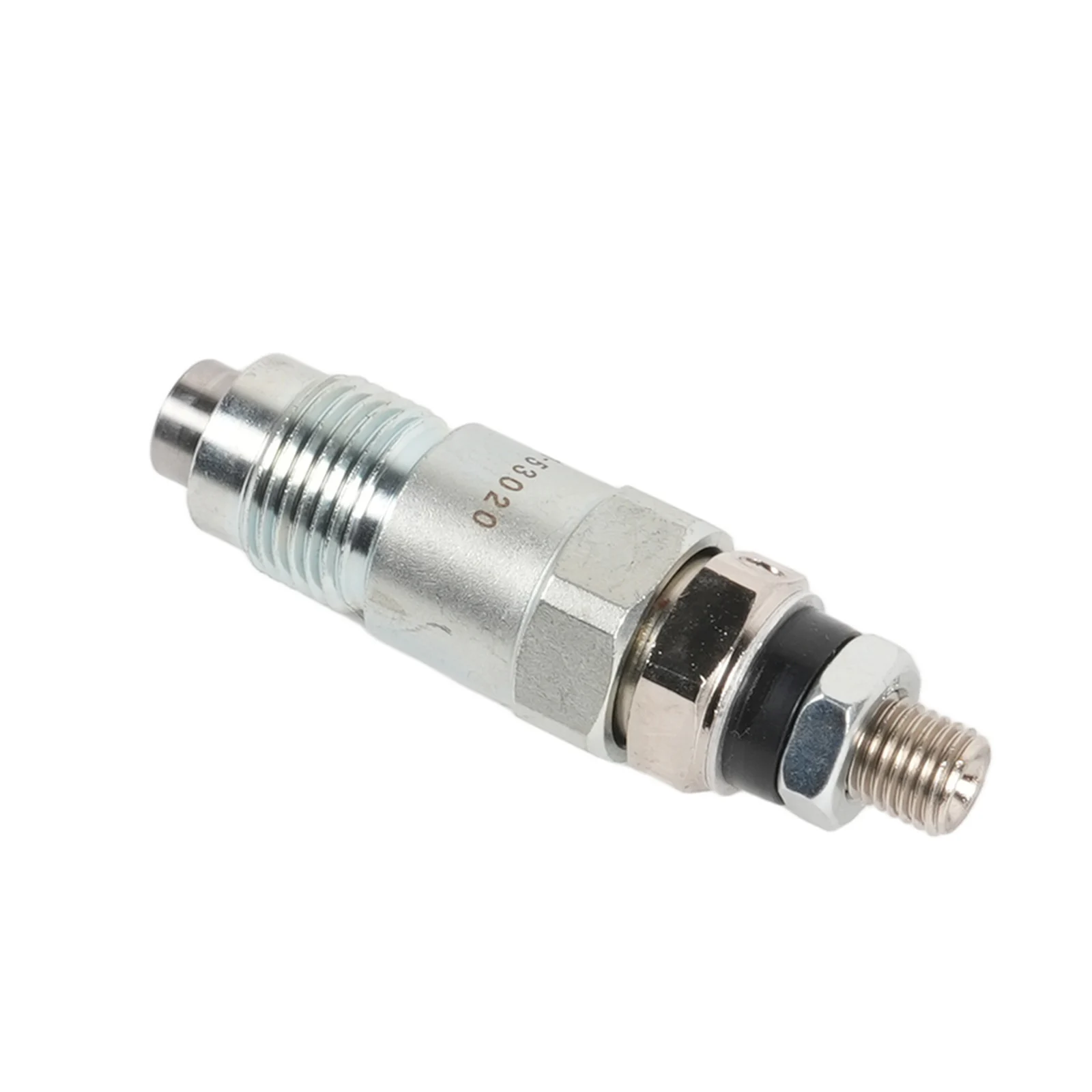 Fuel Injector 15271-53020 For Kubota D750 D850 D950 D1402 V1702 V1902 Engine L175-L345 L2050 L2350 B5200 B6100 B7100 Tractor