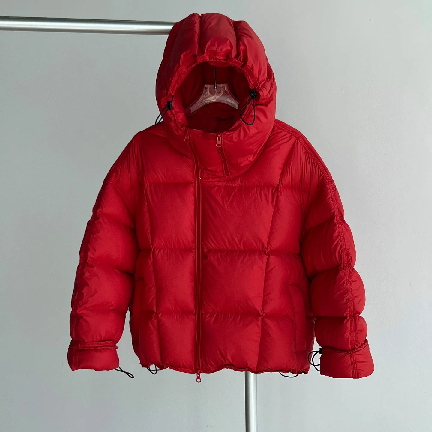 White Duck Down Jacket Women's Puffer Jacket Thick Hooded Winter New Square High-end Feeling Small Fashionable Warm Bread Jacket