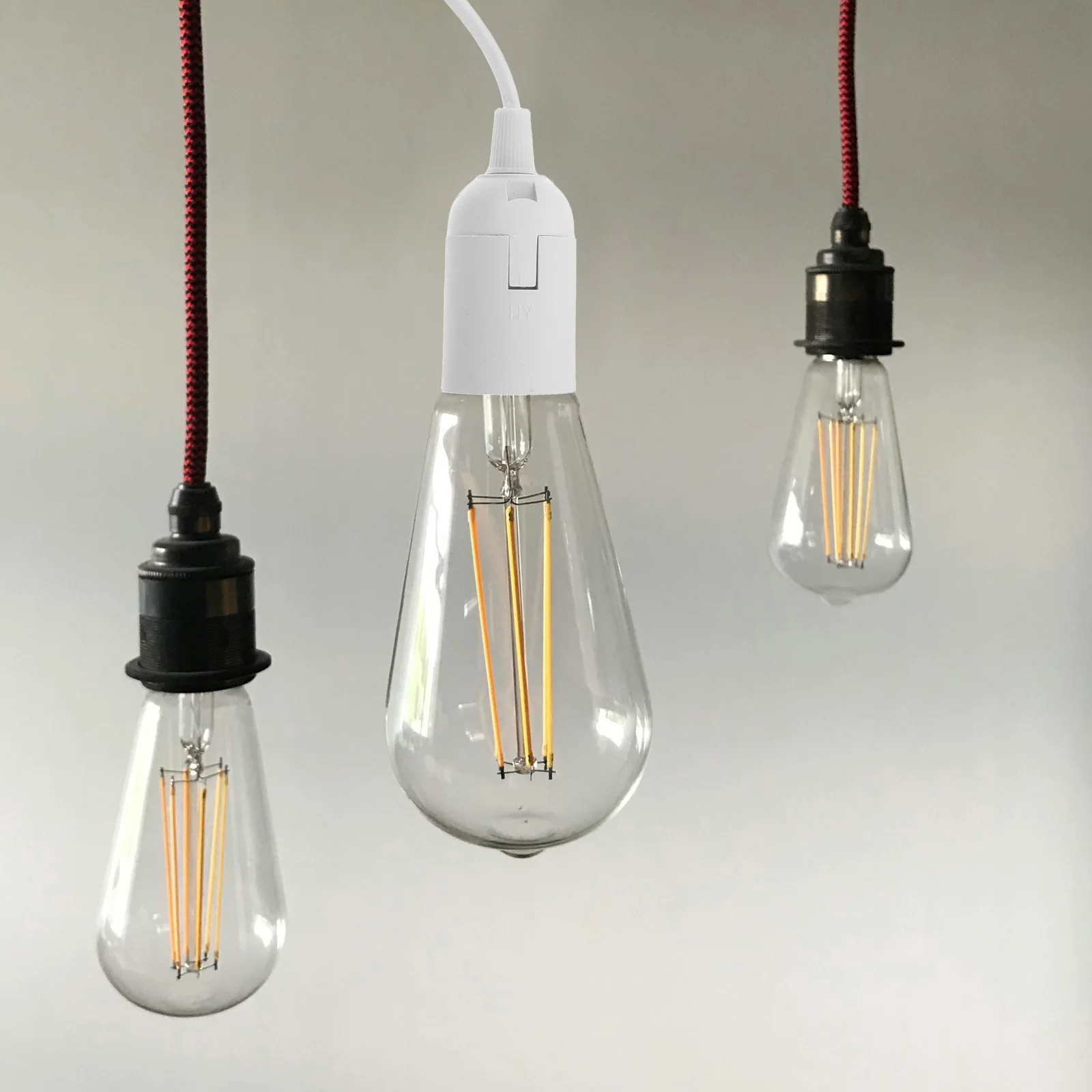 

E27 Pendant Lamp Head Socket with Cord Switch for Easy Installation Durable Materials Light Fitting Parts Replacement