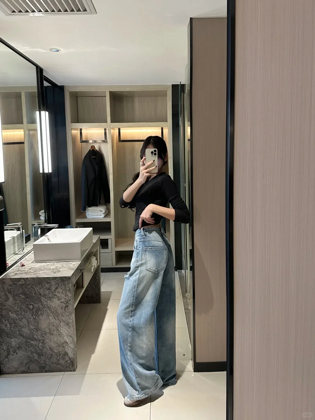 Spring New Arrival Women's High Waist Wide Leg Jeans Torn Loose Slimming Drapey Floor-Length Pants Retro Style Small Size