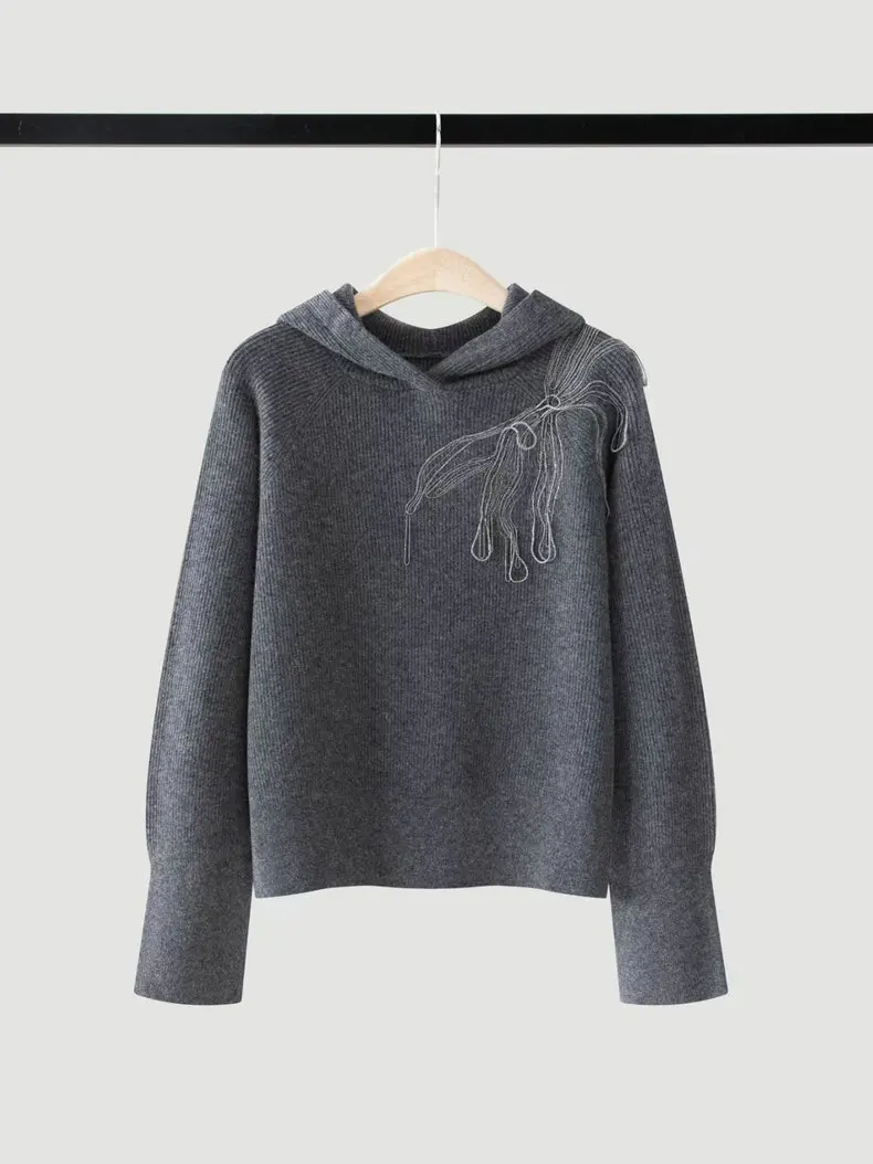 Women'S Autumn/Winter 2026 New Arrival: Hooded Cashmere Sweater With Dimensional Shoulder Embroidery – Loose-Fit Pullover