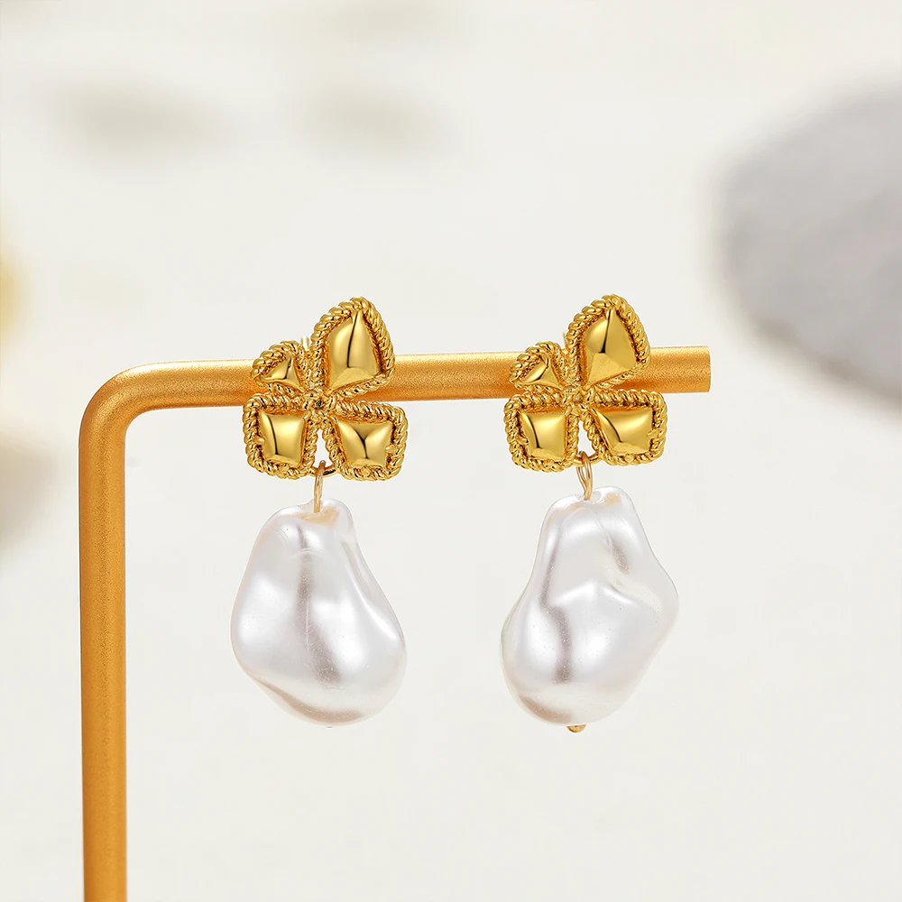 Vintage Unregelmäßige Blume Perle Ohrringe Party für Frauen Großhandel Luxus 18k Gold Überzogene Metall Baumeln Ohrringe Hochzeit Schmuck