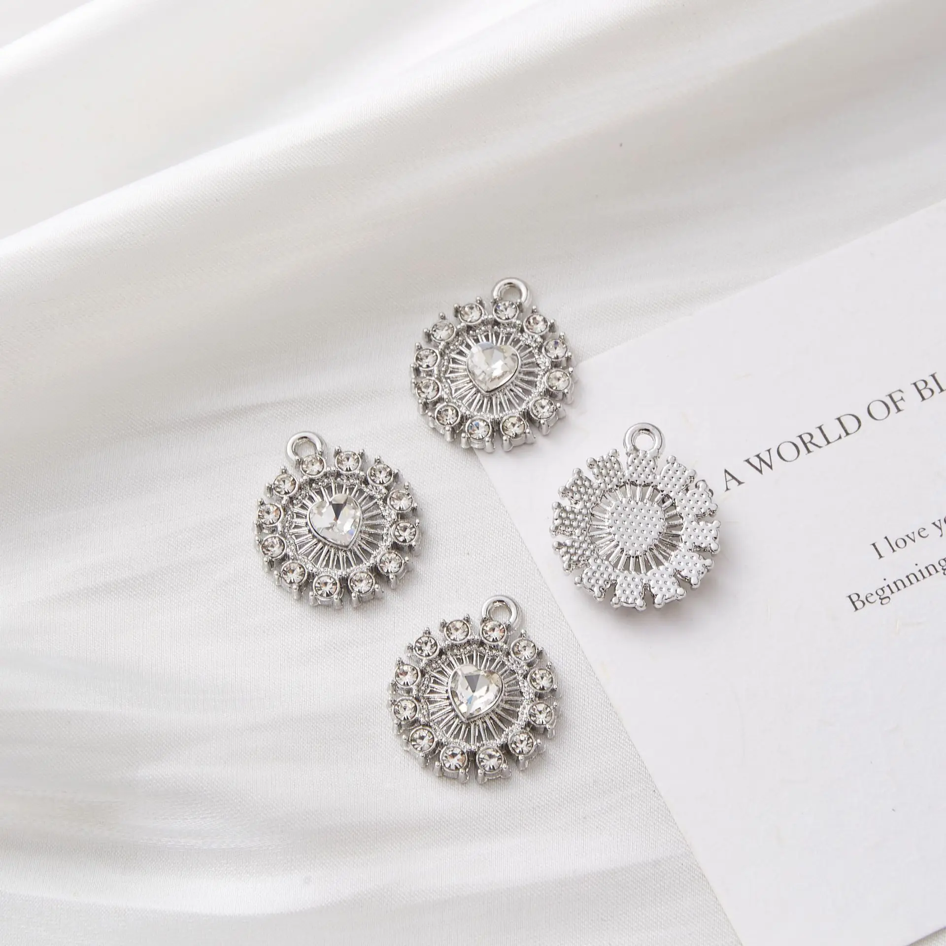 10PCS Hanging Plated with Diamonds Round Ferris Wheel Heart Colored Diamond Jewelry Accessories DIY Necklace Pendants