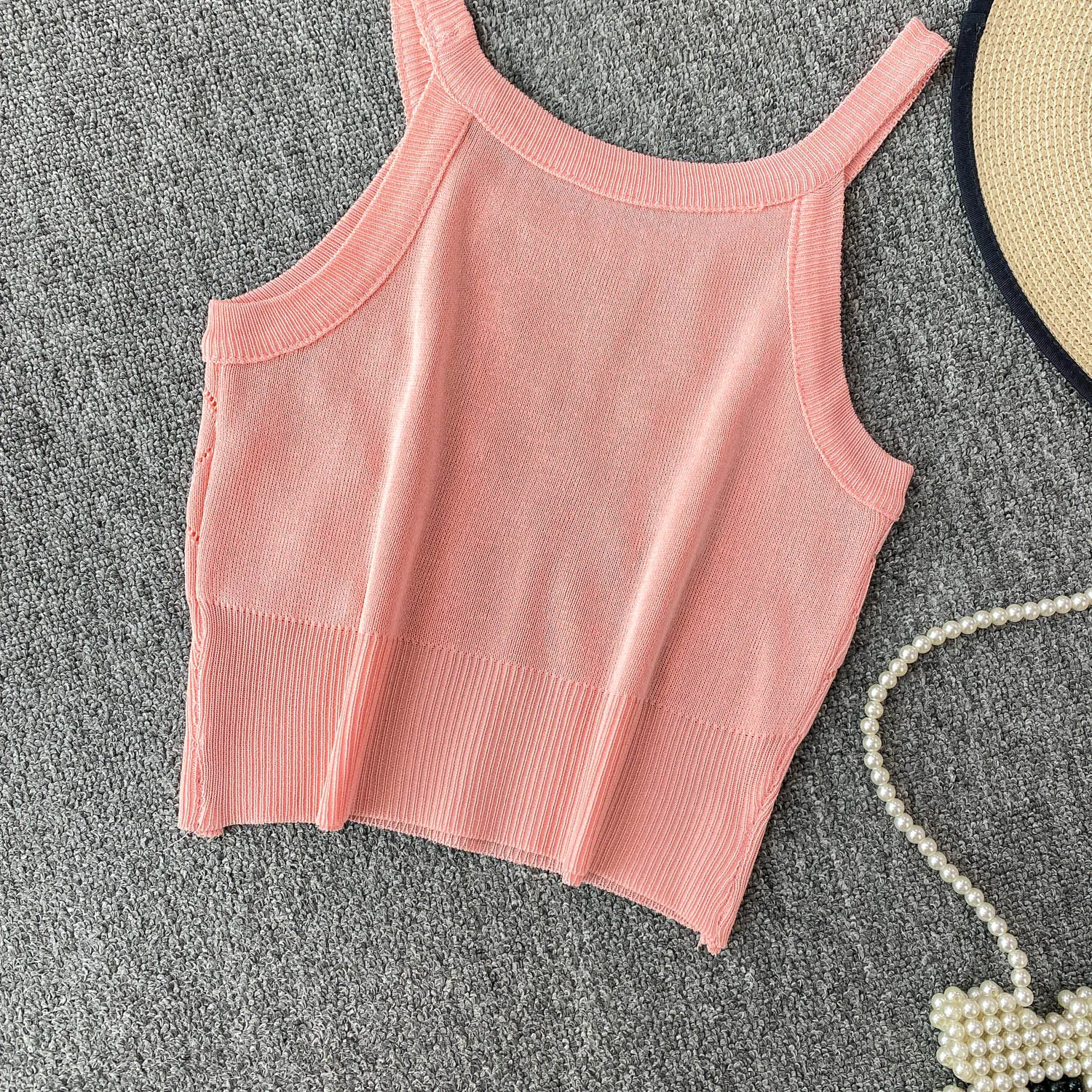 2026 신상 여성 캐주얼 O넥 민소매 니트 캐미솔 단색 라인스톤 아일렛 스파게티 탱크탑 스웨터 베스트