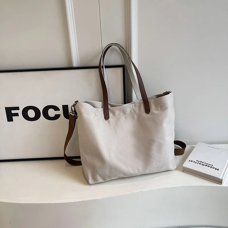 

Luxury Designer Handbag 2025 for Women Elegant Tote Style High Quality Leather Perfect for Work or Gift Use