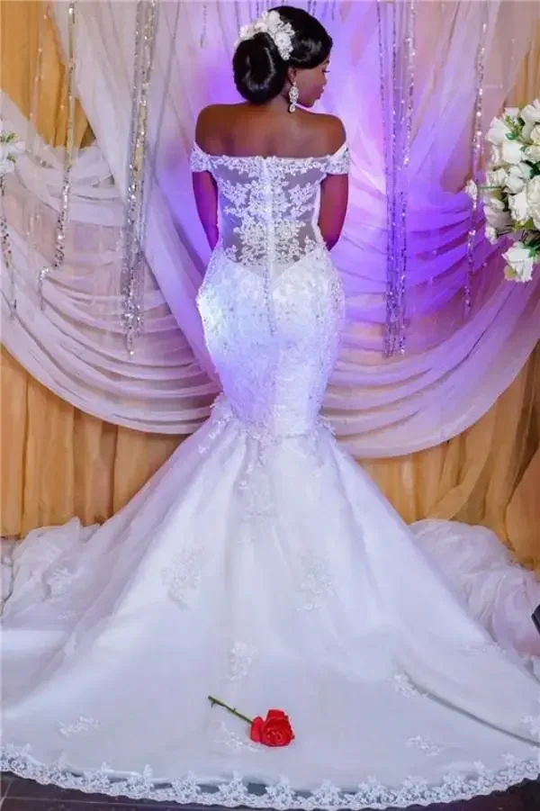 Dostosowane Vestidos De Novia Off The Shoulder suknia ślubna syrenka pociąg Sweep Train IIIusion powrót koronkowe suknie ślubne w stylu vintage