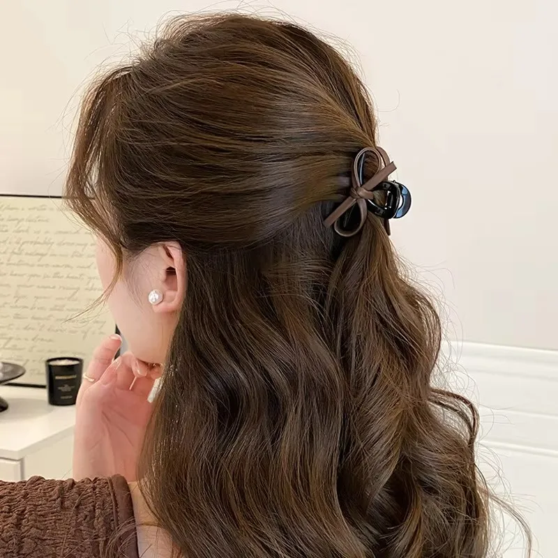2 Stück Vintage Leder-Haarspangen mit Schleife für Frauen und Mädchen, süße Haarverzierung, Haarklammer, Haarspange, modische Haaraccessoires – Detail 5