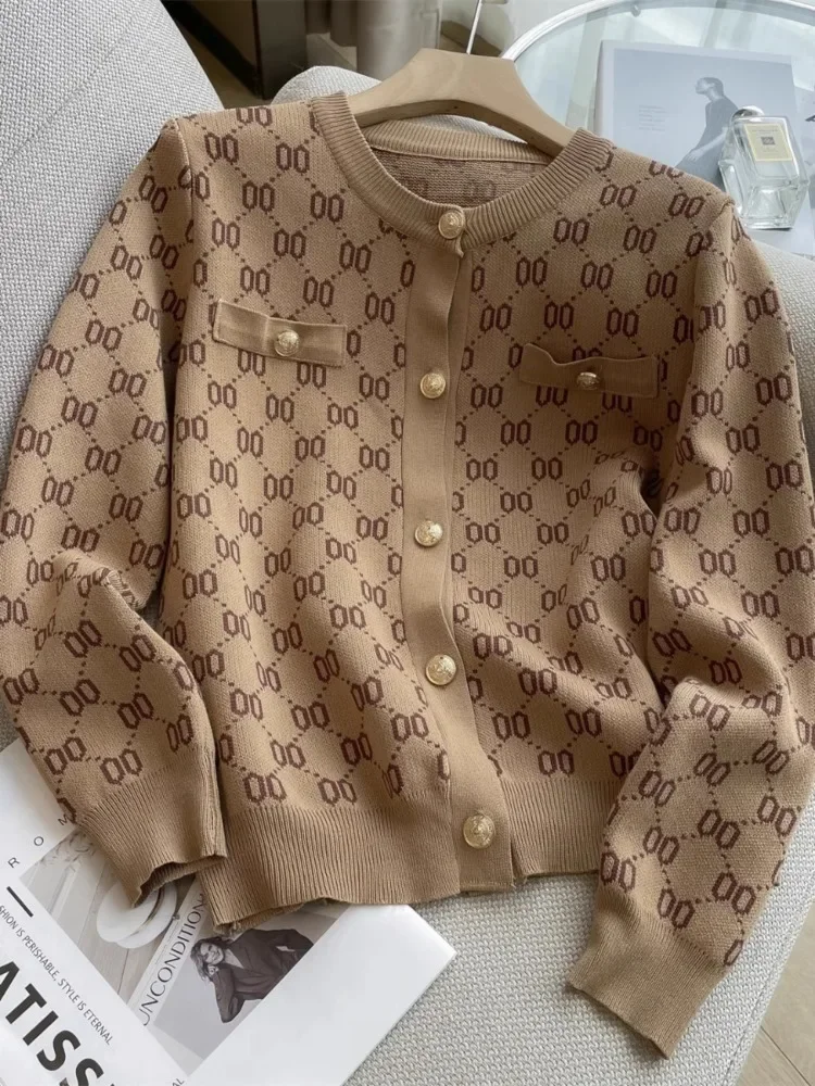 

Vintage Khaki Pattern Jacquard Sweater Golden Buckle Slim Cardigan Winter Knitted Temperament Sweater Coat for Women Office Lady