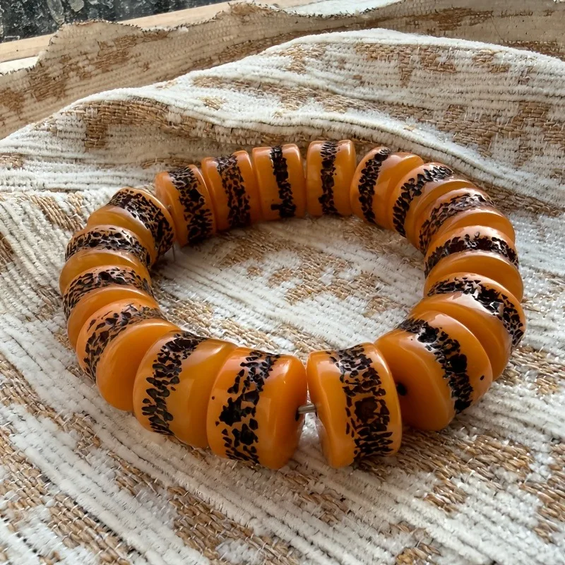 

New Beeswax Bracelet Exquisite Old Honey Bracelet for Men and Women