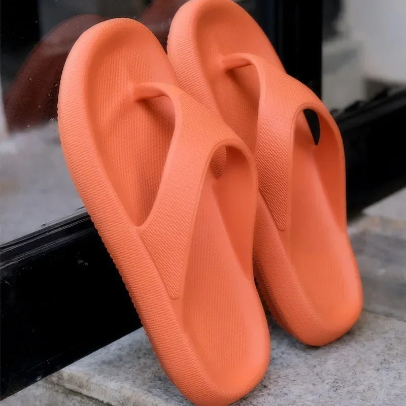 

Fashionable and Comfortable Women's Beach Slippers, Summer Tourism Flip Flops with Thick Sole