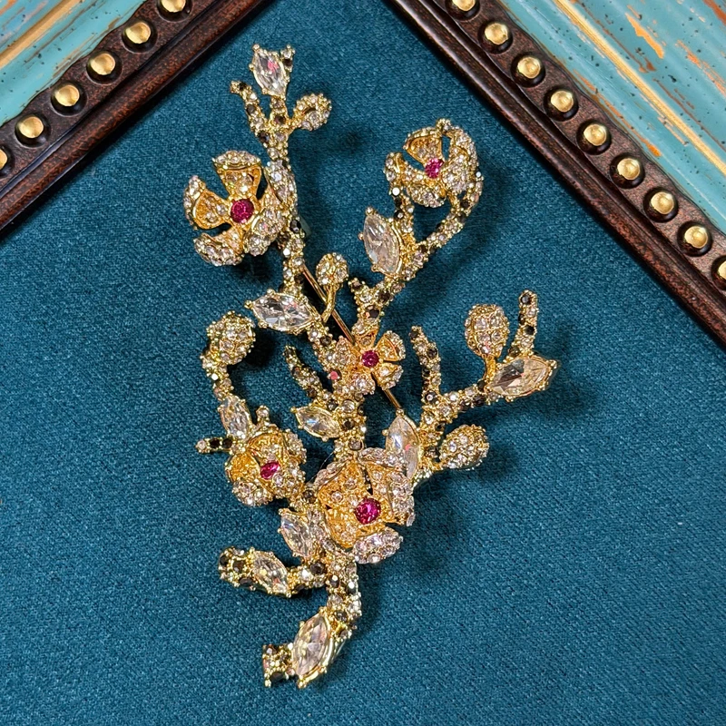 

Vintage Colorful Rhinestone Flower Brooches For Woman Dress Party Luxury Brand Natural Jewelry High Quality Gift Retro Style New