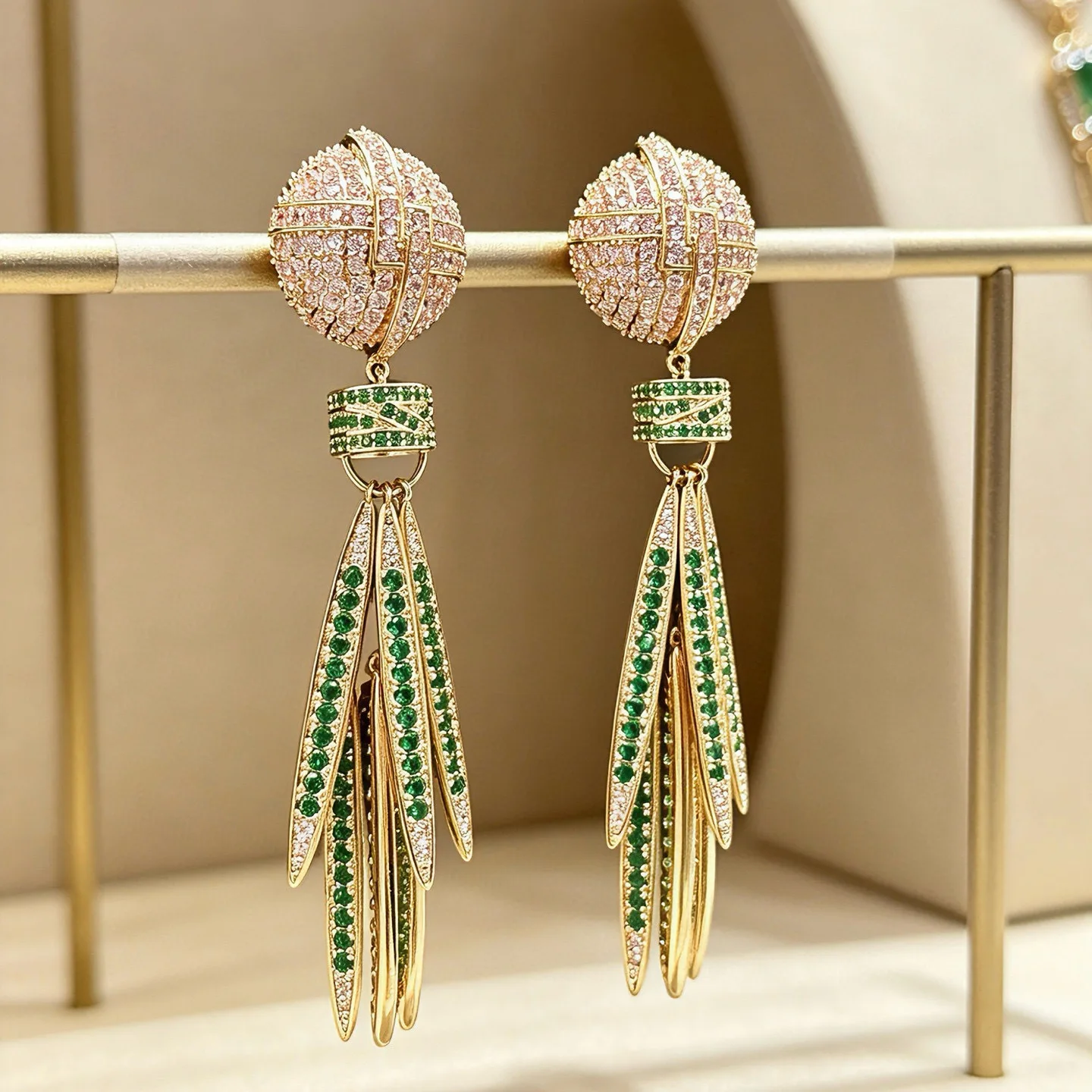 

Fashion Trendy Geometric Fringed Flower-Leaf Earrings for Women Luxurious Exquisite Zirconia Drop Dangle Earrings Jewelry Gifts