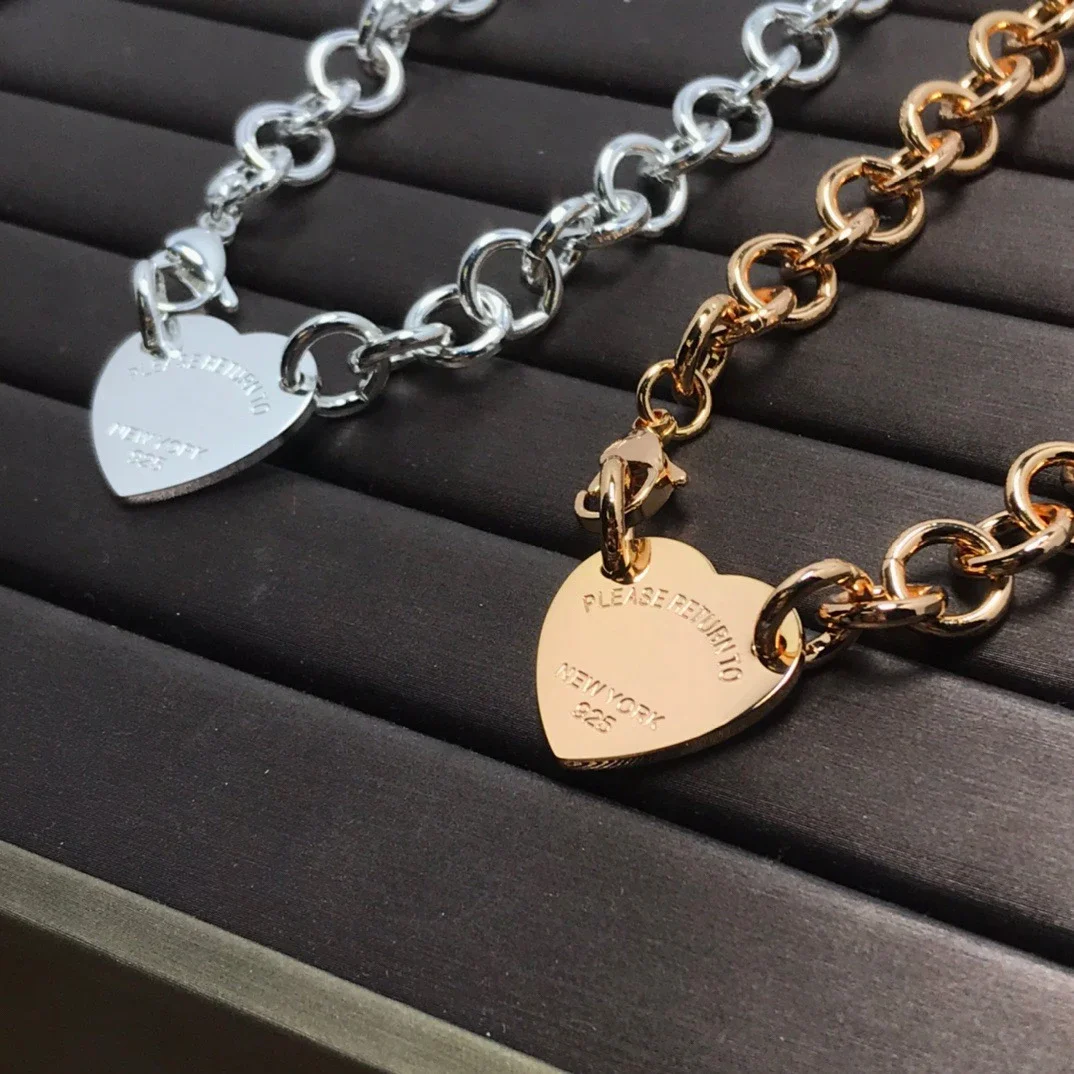 2025 Hot Selling High Quality Silver Jewelry Fashion Exquisite Heart Shape Pendant Chain Clasp Choker Women Jewelry Gift