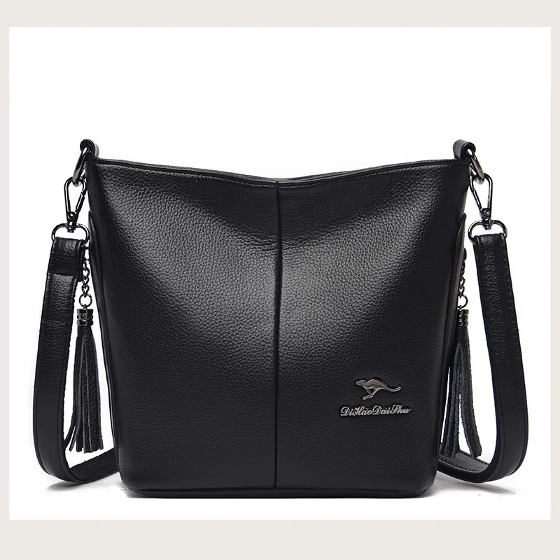 

Women's High Quality PU Leather Handbags 2025 Ladies Designer Tassel Shoulder Bags Simple Solid Color Large Capacity Bucket Bags