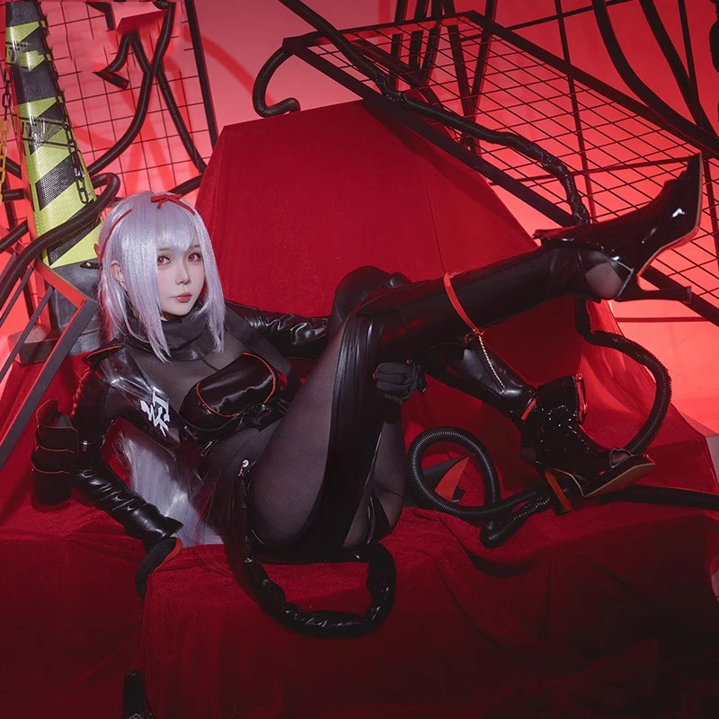 لعبة آلهة النصر: أزياء نيكي القرمزي التأثيرية القرمزي: شعر مستعار الظل الأسود كيمونو لزي كرنفال الهالوماس