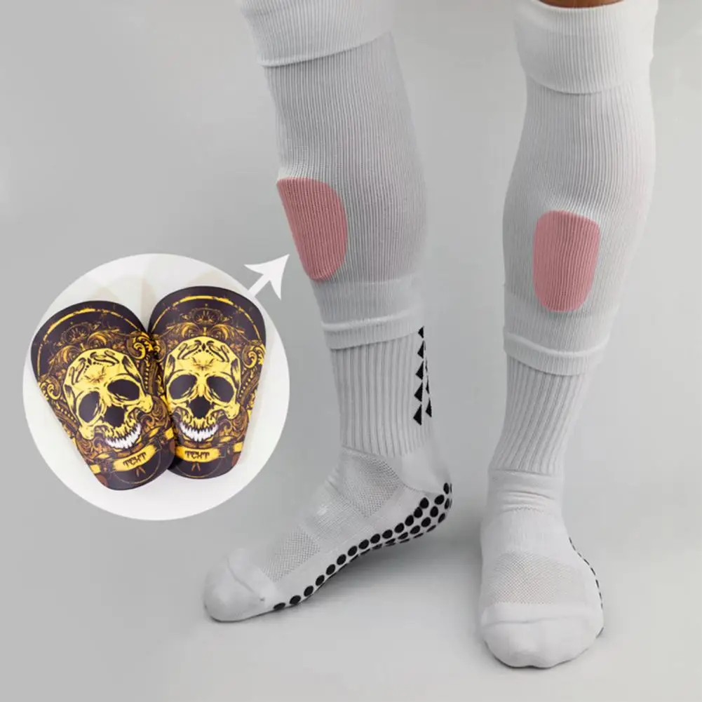 

Curved Design Calf Protection Gear Foam Soccer Shin Guards for Kids Adults Unique Skull Pattern Shin Protectors for Boys