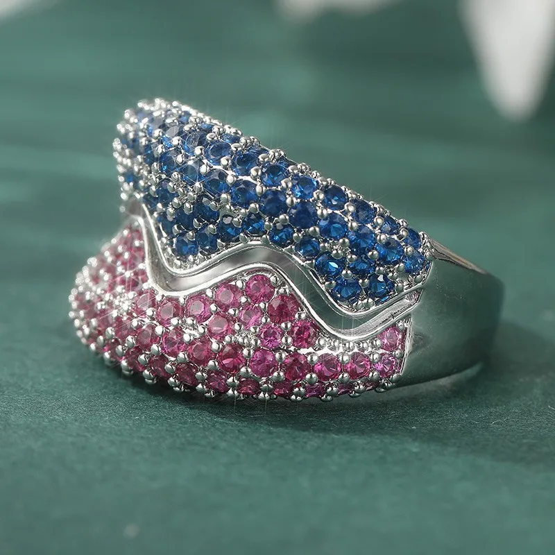 Wunderschöner Eingelegter Blau-Roter CZ Damenring Trendiger Silberfarbener Geometrischer Alltags- und Partyschmuck Jubiläumsgeschenk – Detail 2