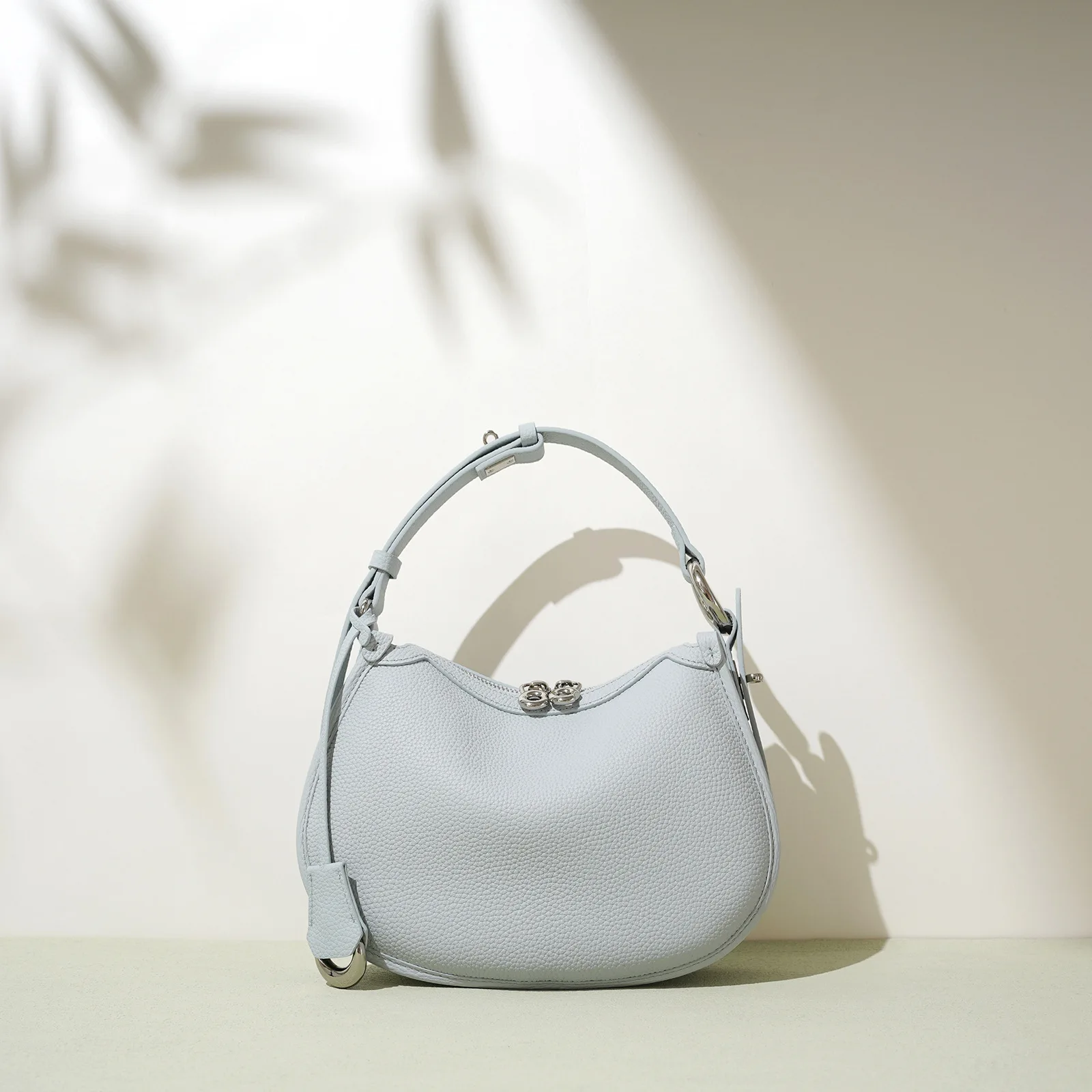 borsa-a-tracolla-da-donna-semplice-e-capiente-borsa-a-mano-alla-moda-nuova-collezione-primavera-estate-minimalista-di-alta-gamma