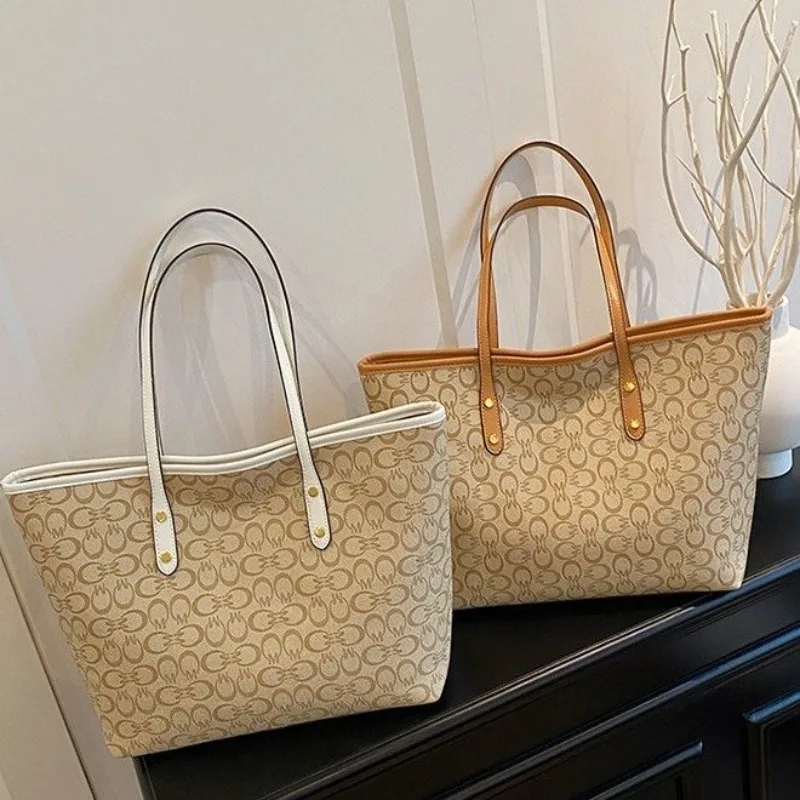 High End Minimalist Diaper Bag Original Textured Solid Color Elegant Leather Classic Designer Paris For Commuter Bag