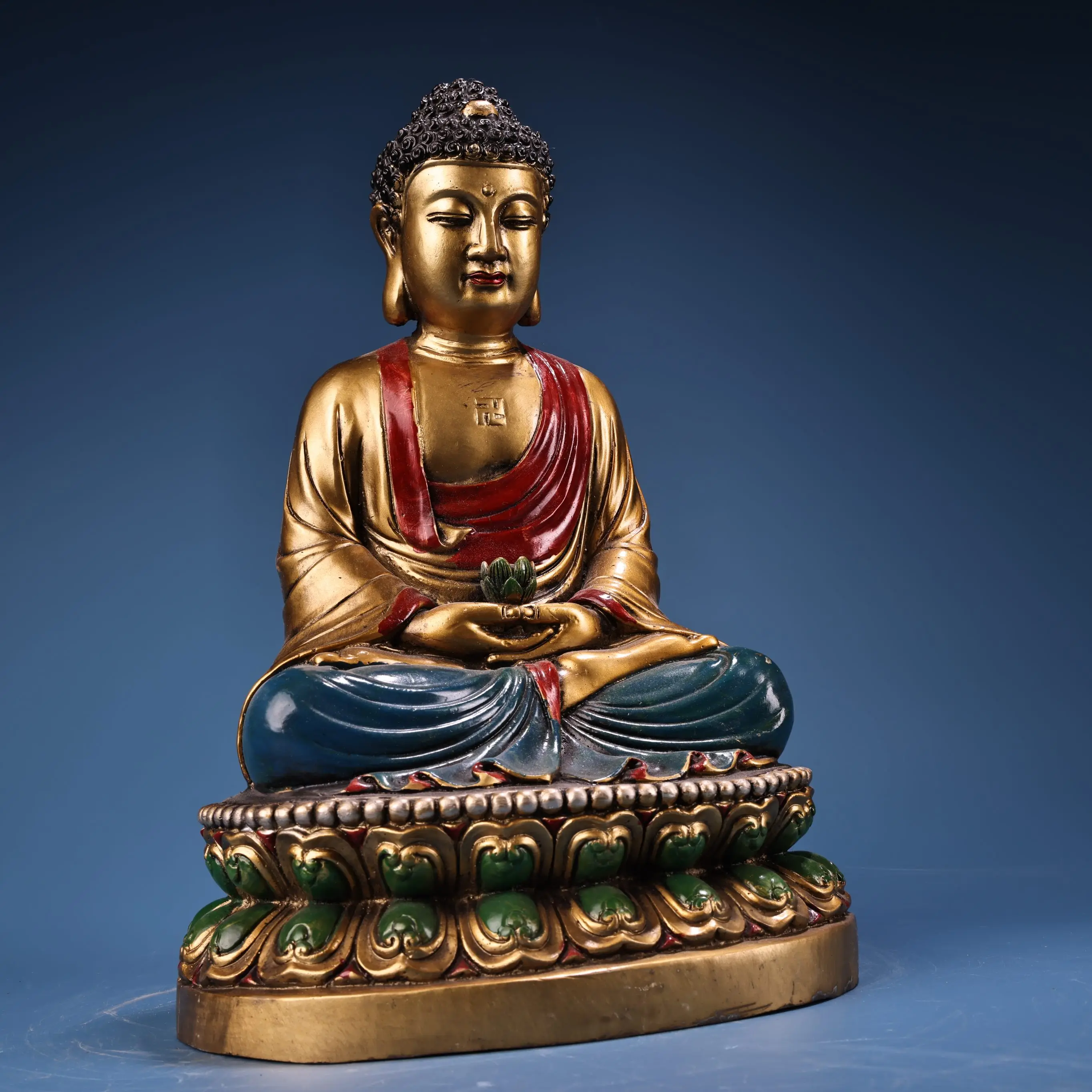 Brass gilt painted face painting Sakyamuni Tathagata Buddha ornament Home hall offering supplies ornament 29cm