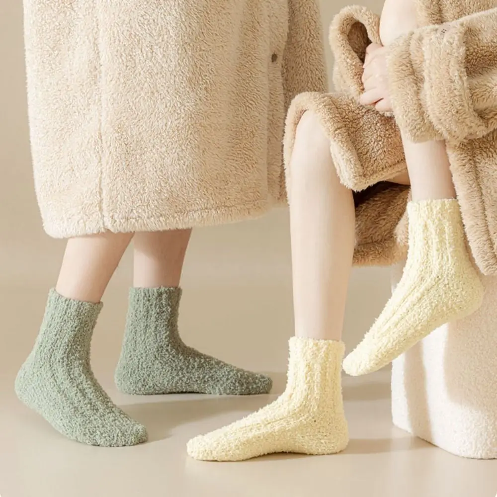 

4Pairs Solid Color Thickened Coral Fleece Socks Sleeping Winter Floor Plush Socks Simple Hosiery Mid Tube Socks Women Winter